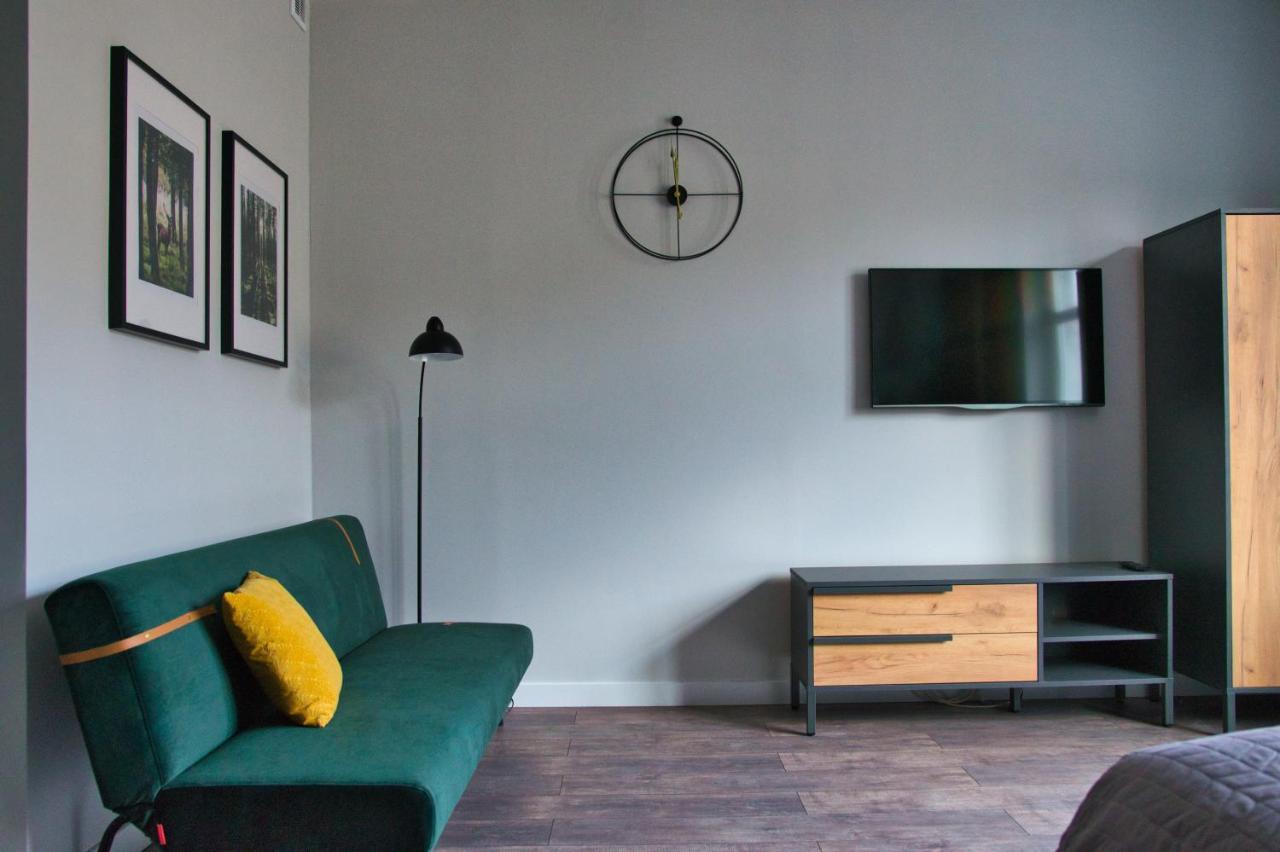 Posrod Drzew Studio Swietojanska Gdynia Buitenkant foto